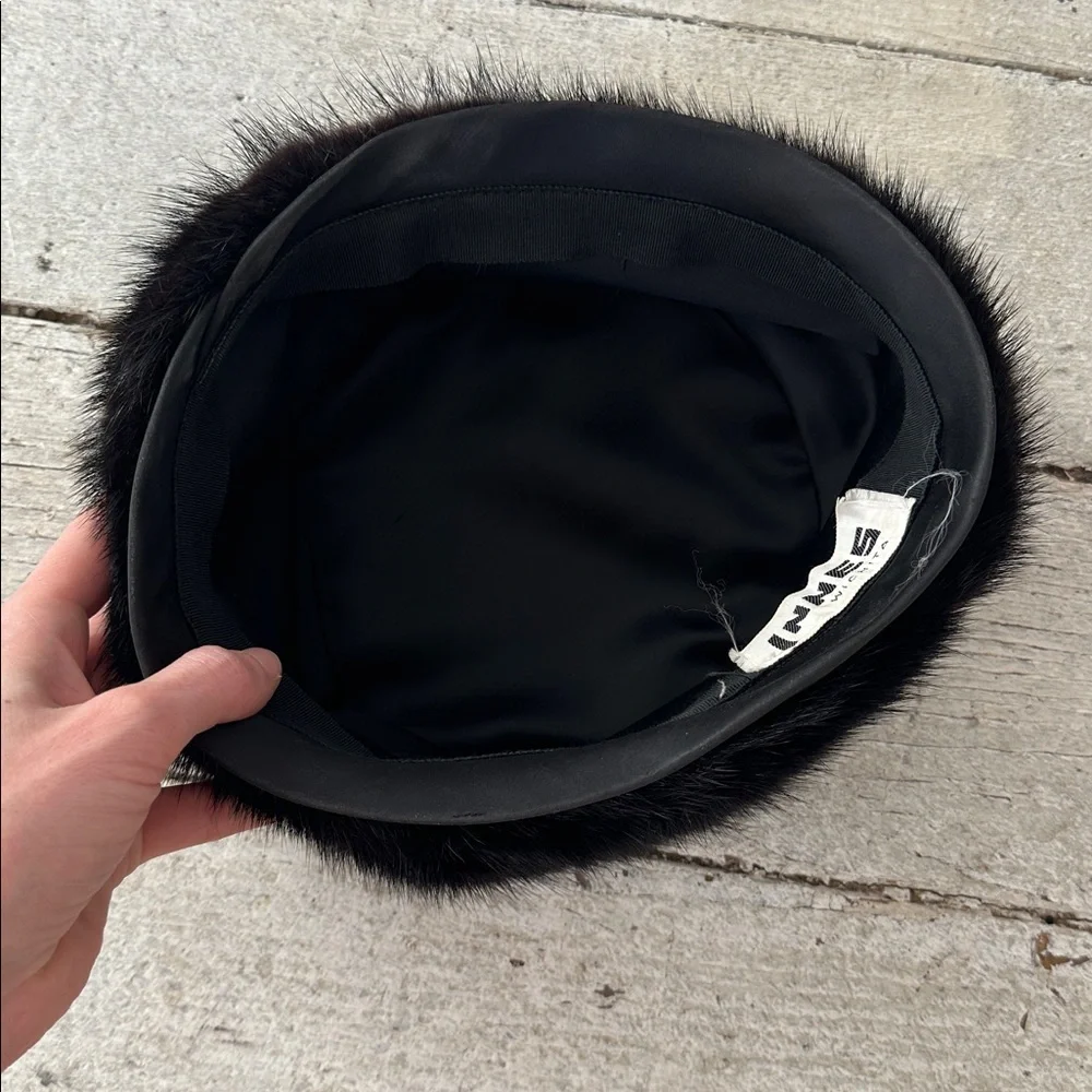Vintage 70s Genuine Mink Caplet Pillbox Hat - Picture 3 of 4